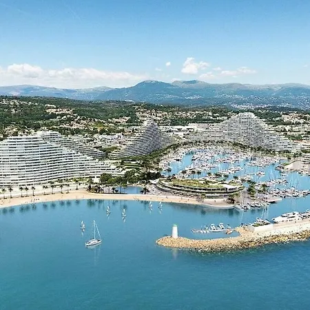 Superbe Front De Apartment *